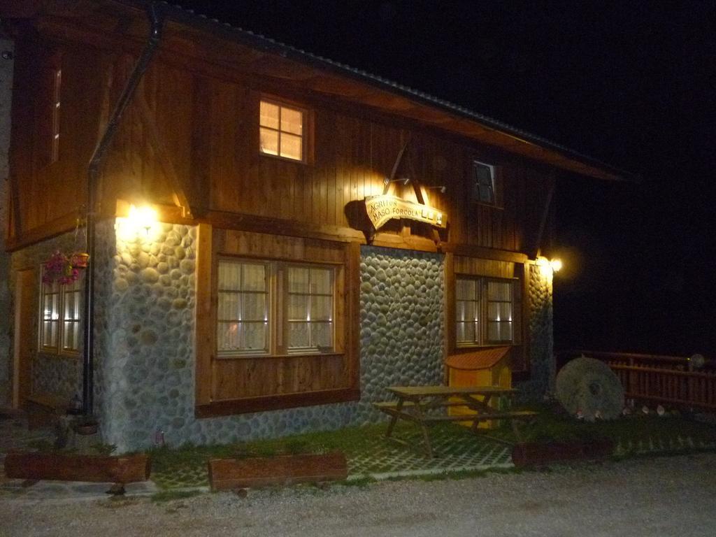 Agritur Maso Forcola Villa Brez ภายนอก รูปภาพ
